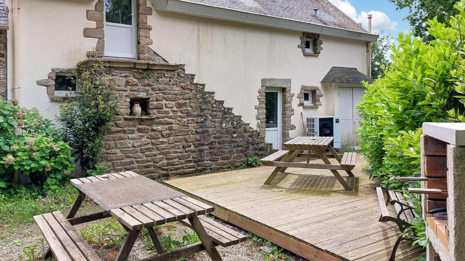 Amazing Home In Riec-Sur-Belon With Wifi 0*,  Франция